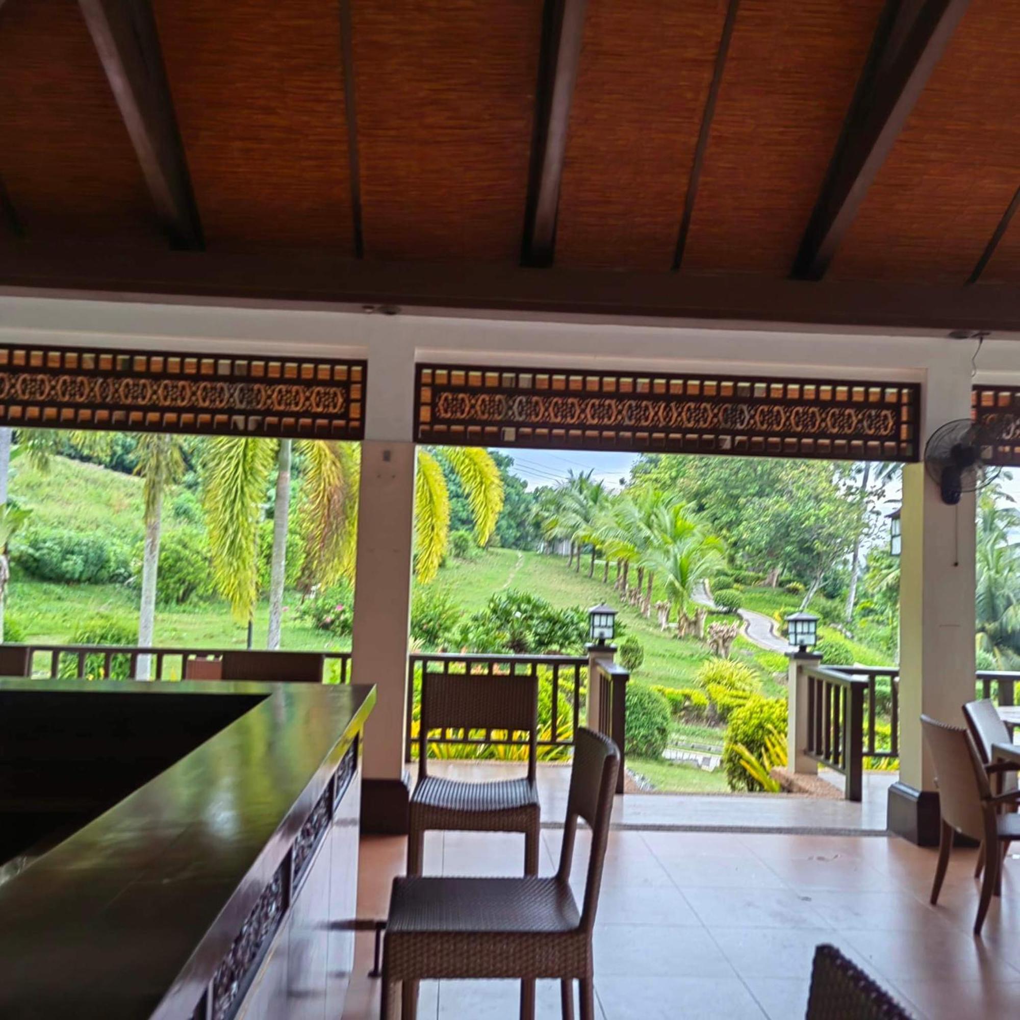 Kembali Condo Resort With Sea View Davao City Buitenkant foto