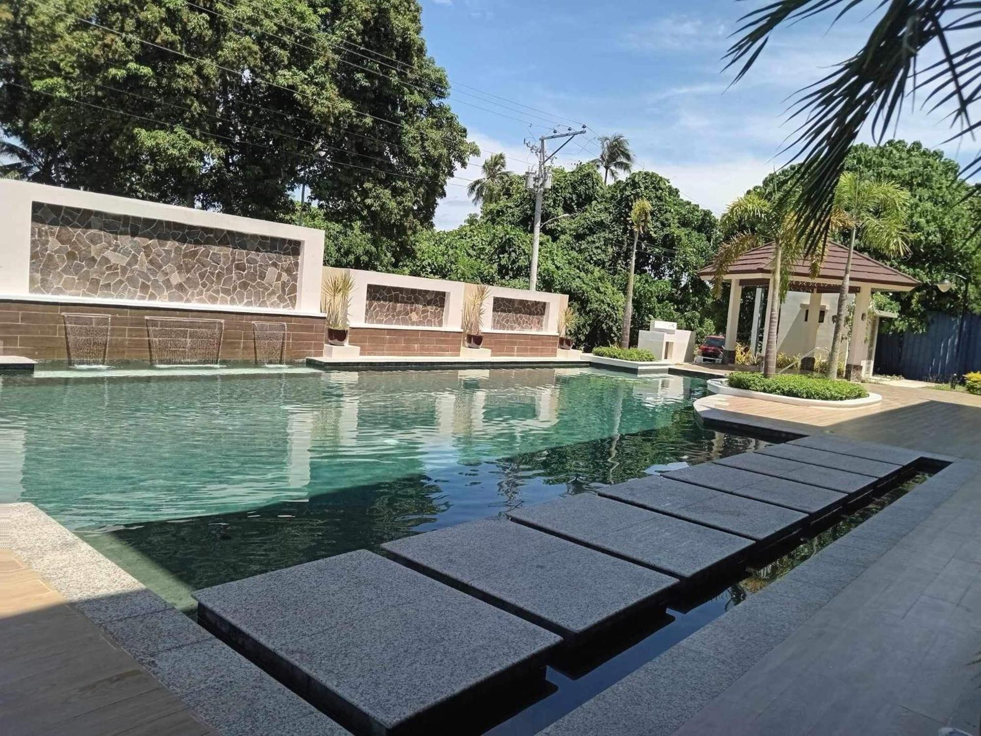 Kembali Condo Resort With Sea View Davao City Buitenkant foto